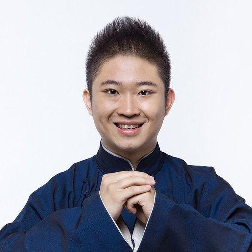 相声演员金霏,幽默与智慧的碰撞