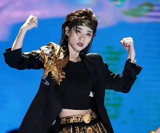 刘明湘个人资料身高,身高与才华并存的实力派歌手