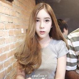 人妖萱萱个人资料,从平凡女孩到网络红人的蜕变之路